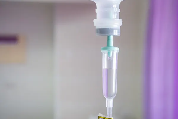 Cada vez más personas buscan tratamientos que mejoren su bienestar desde el interior, por eso es que conocer para qué sirve el suero vitaminado se ha vuelto clave para quienes...